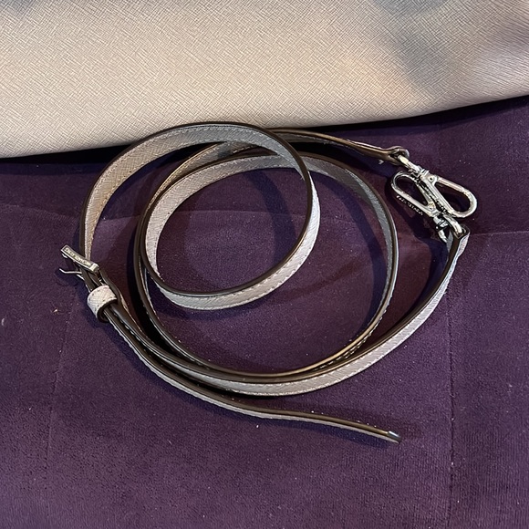 Michael Kors gray handbag with strap. Great condition 12 1/2 by 9 1/2 when close - Picture 11 of 11